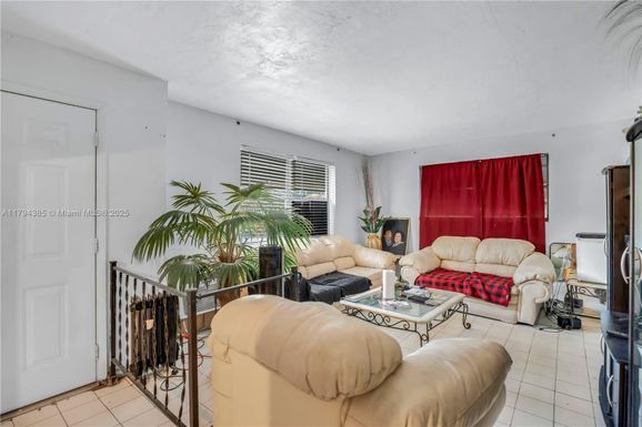 2240 Dr Martin Luther King Jr Blvd, Pompano Beach FL 33069