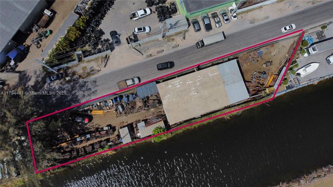 10925 NW South River Dr, Medley FL 33178