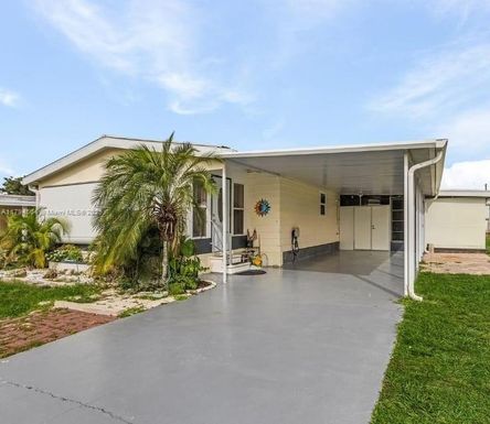 315 Shrub Lane S. North Fort Myers, Fort Myers FL 33917