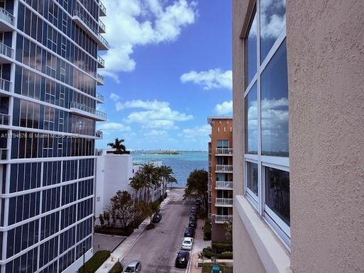 2001 Biscayne Blvd # 2502, Miami FL 33137