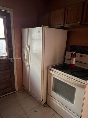 1090 NW 134th St, North Miami FL 33168