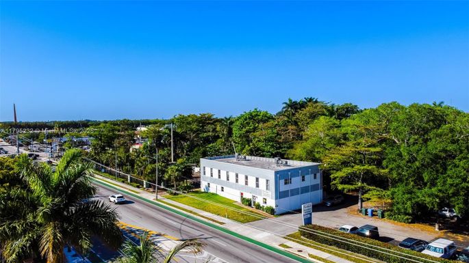 3225 N Andrews Ave # B, Oakland Park FL 33309