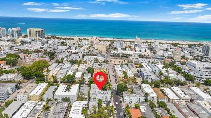 1300 Pennsylvania Ave # 104, Miami Beach FL 33139