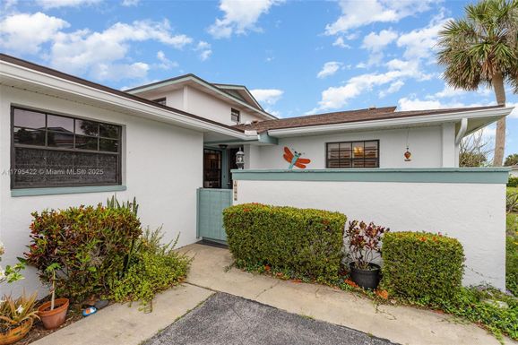 199 Kings Way, Satellite Beach FL 32937