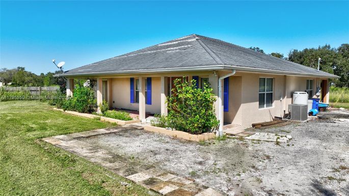 2751 Styles, Other City - In The State Of Florida FL 33920