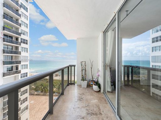 6039 Collins Ave # 1015, Miami Beach FL 33140