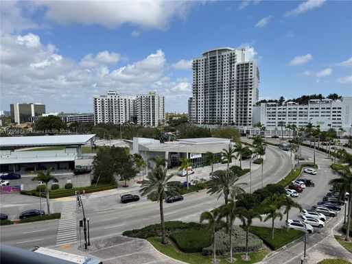 1720 Harrison St # 7A, Hollywood FL 33020