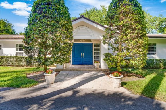 9825 SW 63rd Ct, Pinecrest FL 33156