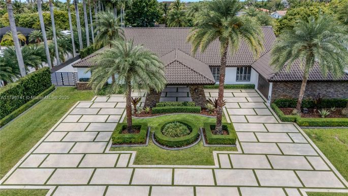 3811 SW 129th Ave, Miami FL 33175