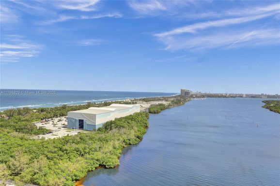 300 Bayview Dr, Sunny Isles Beach FL 33160