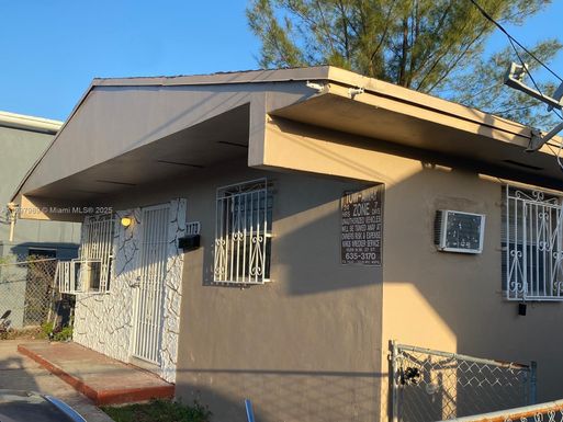 1173 NW 65th St, Miami FL 33150