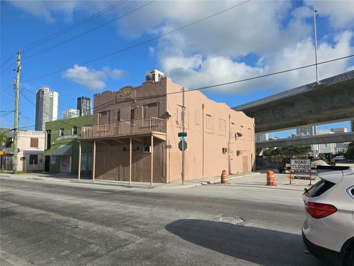 130 NW 14th St, Miami FL 33136