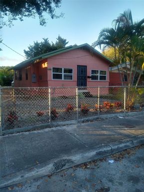 338 NW 51st St, Miami FL 33127