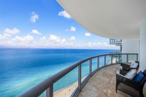 6365 Collins Ave # 3202, Miami Beach FL 33141