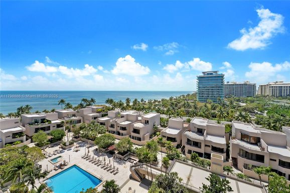 201 Crandon Blvd # 833, Key Biscayne FL 33149
