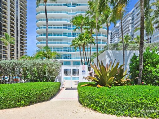 10101 Collins Ave # 15A, Bal Harbour FL 33154