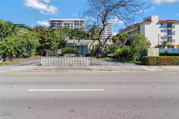 8919 Harding Ave, Surfside FL 33154