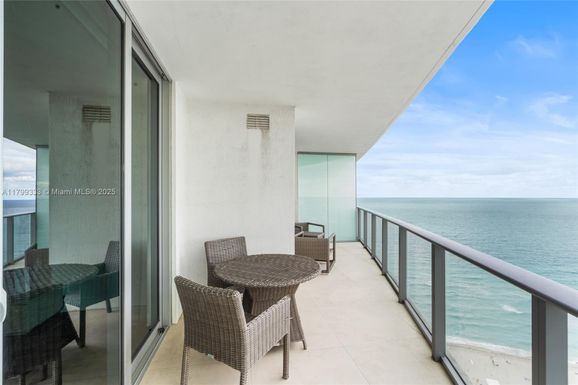 4111 S Ocean Dr # 2307, Hollywood FL 33019