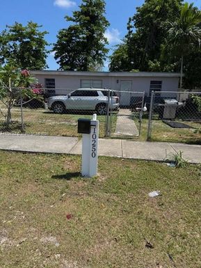 10250 SW 177 st, Miami FL 33157