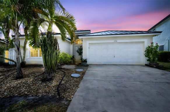 1910 SW 183rd Ter, Miramar FL 33029
