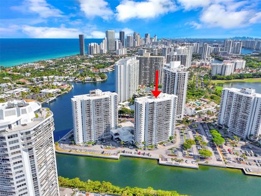 20505 E Country Club Dr # 137, Aventura FL 33180