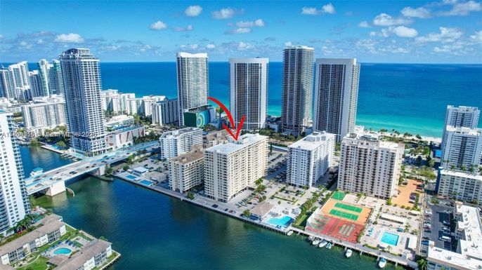 1833 S Ocean Dr # 1708, Hallandale Beach FL 33009