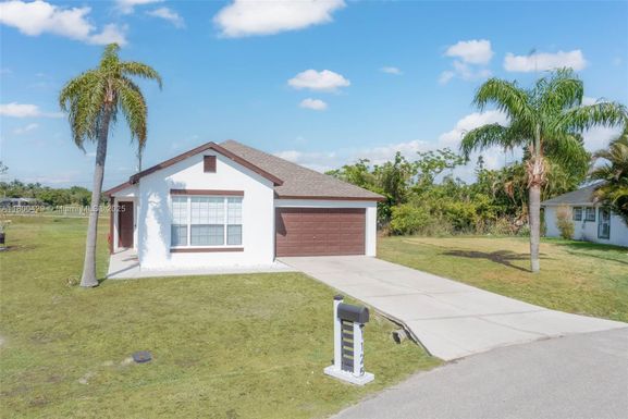 1125 WHITEHEAD CREEK LOOP, Fort Myers FL 33916