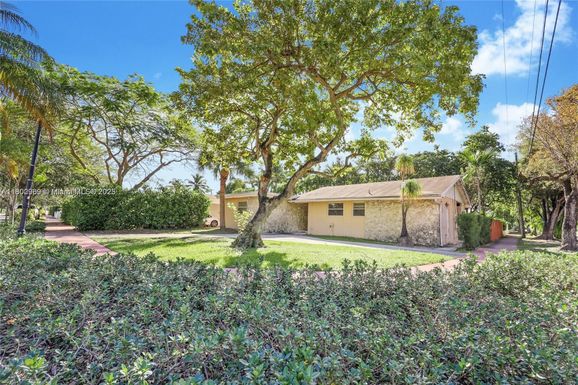 920 W 47th St, Miami Beach FL 33140