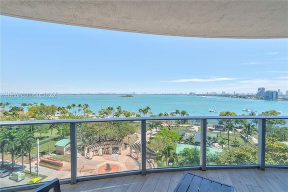 488 NE 18th St # 715, Miami FL 33132