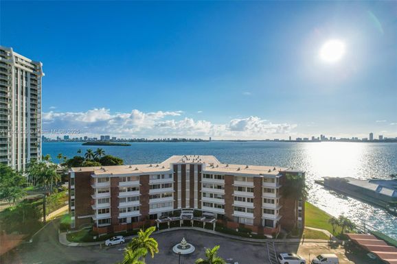 1700 NE 105th St # 505, Miami Shores FL 33138