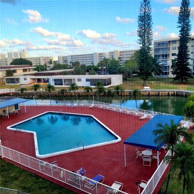 2859 Leonard Dr # G106, Aventura FL 33160