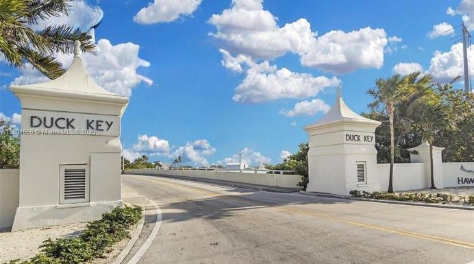 111 Jamaica St, Duck FL 33050