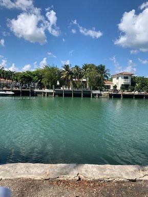 1785 Calais Dr # 7, Miami Beach FL 33141