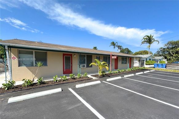 403 NW 25th St # 6, Wilton Manors FL 33311