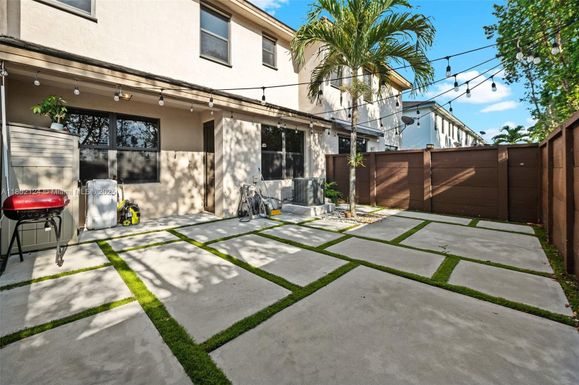 15776 NW 91st Ct, Miami Lakes FL 33018