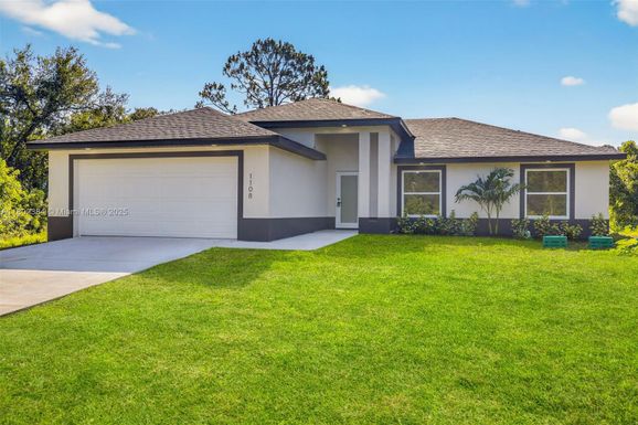 1108 Henry Ave, Lehigh Acres FL 33972