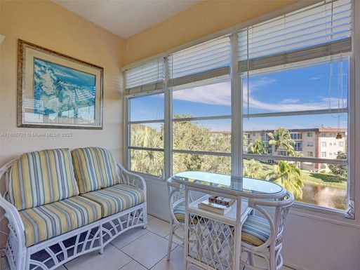 2800 NW 47th Ter # 407B, Lauderdale Lakes FL 33313