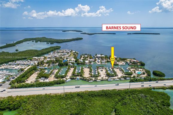 100 Morris Ln, F-5, Key Largo FL 33037