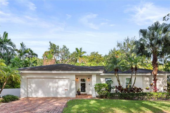 6809 Mentone St, Coral Gables FL 33146