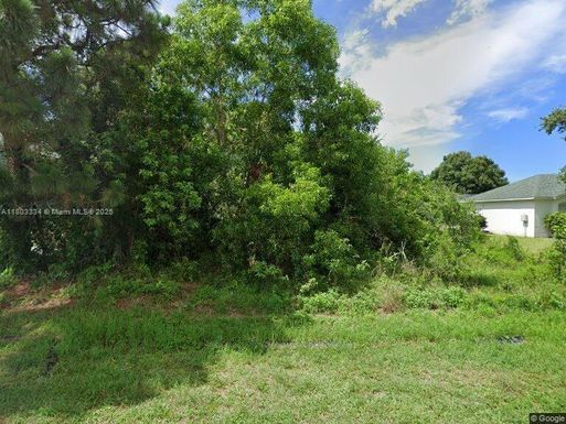 249 Grove Ave, Port St. Lucie FL 34983
