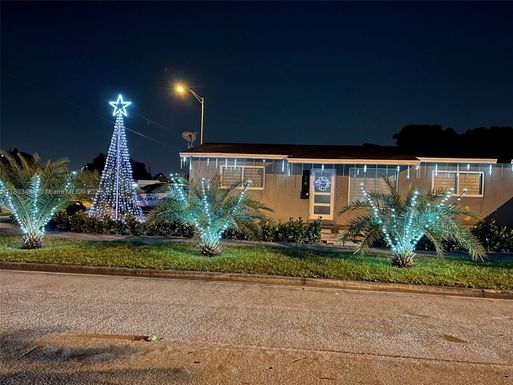 3195 W 10th Ave, Hialeah FL 33012