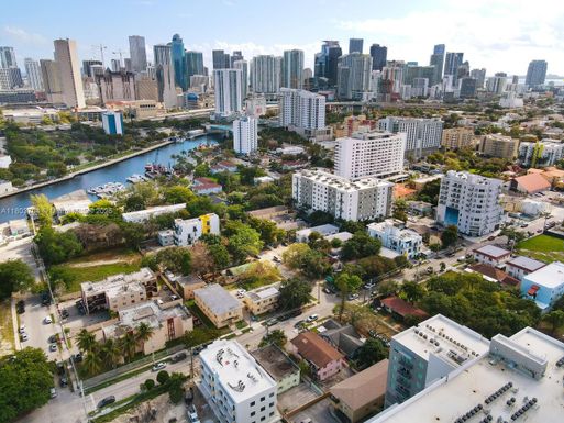212 NW 7th Ave, Miami FL 33128