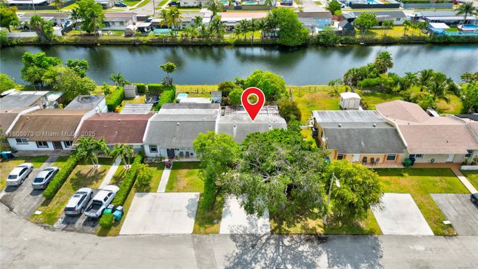 1913 SW 129th Ct, Miami FL 33175