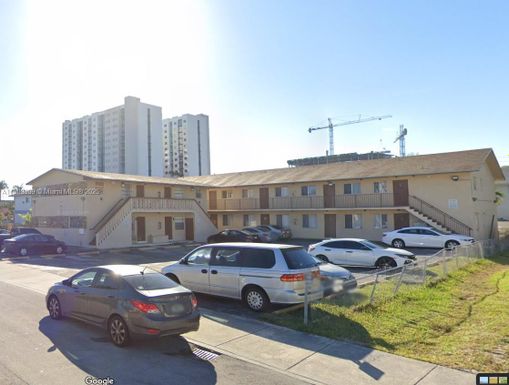 10790 SW 3rd St # 6, Sweetwater FL 33174