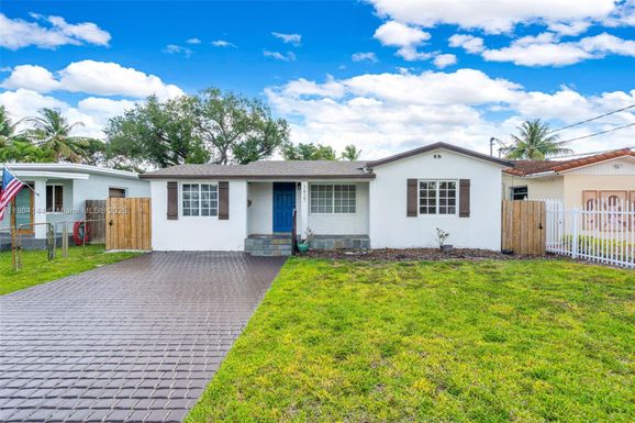 3427 SW 64th Ave, Miami FL 33155