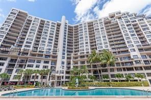 540 Brickell Key Dr # 302, Miami FL 33131
