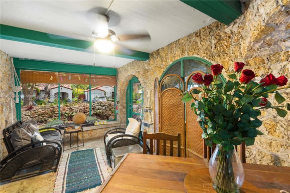 1301 Milan Ave Villa # 2, Coral Gables FL 33134