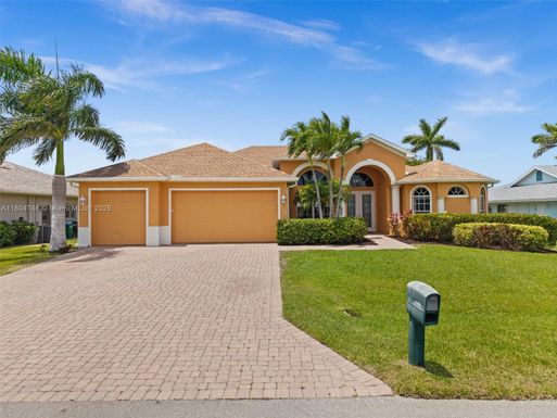 1702 SE 6th AVE, Cape Coral FL 33990