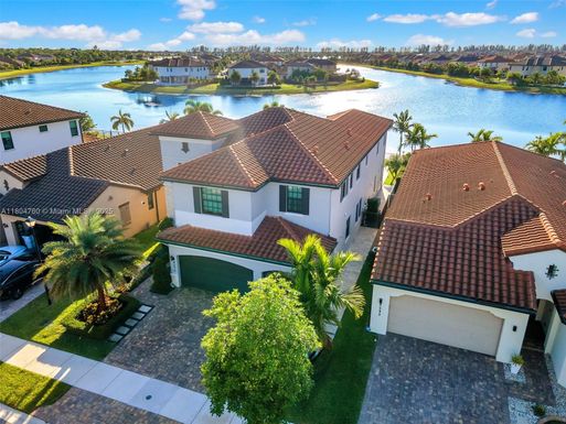 8575 Baypoint Cir, Parkland FL 33076