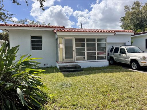920 El Rado St, Coral Gables FL 33134